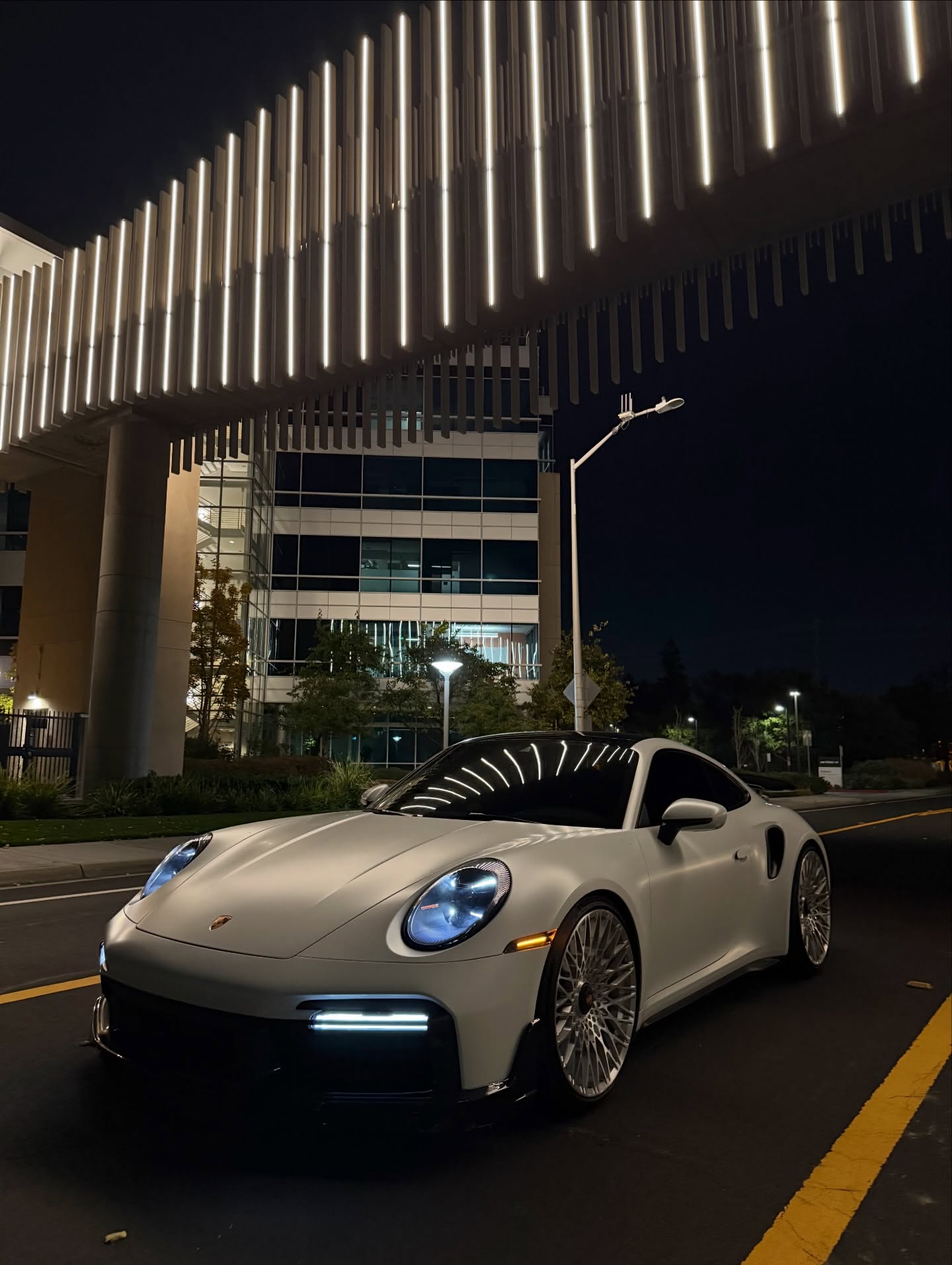Porsche 911 Turbo S photo 2