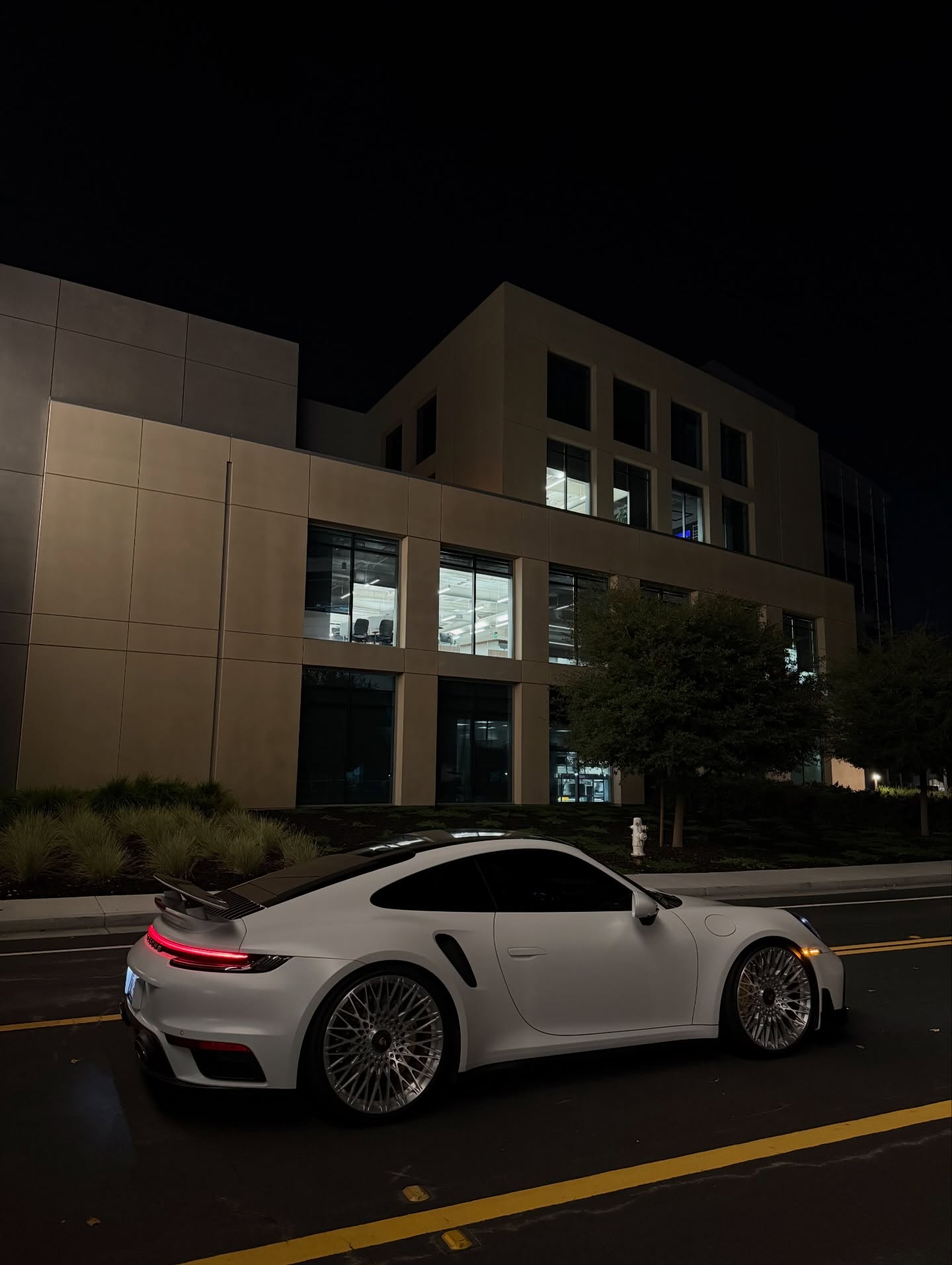 Porsche 911 Turbo S photo 3